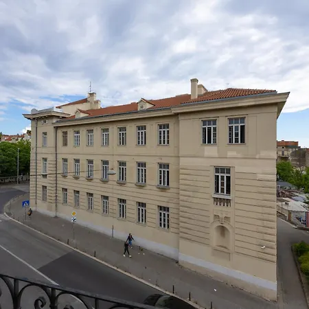 Apartment Dream Old&new Sunny Delight Split