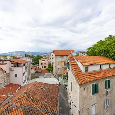 Dream Old&new Sunny Delight شقة